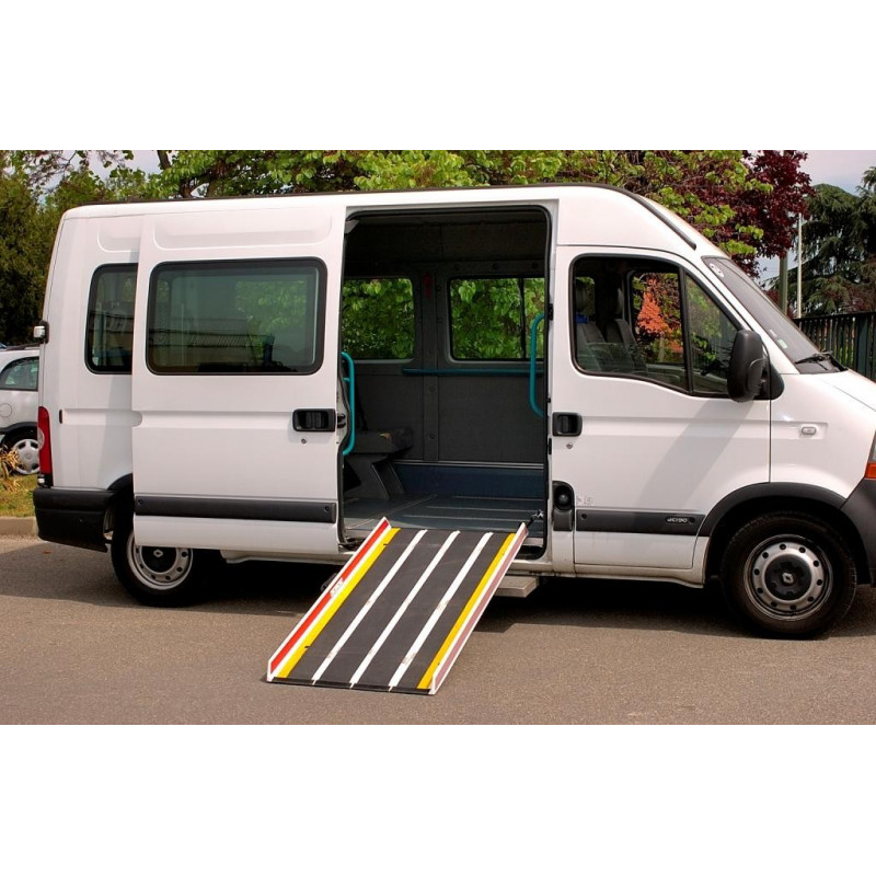 Rampe d'accès PMR amovible et pliante pour charger un fauteuil roulant dans  un véhicule - Dimension (Lxl) : 1830 x 203 mm - Prix Unitaire - 414120